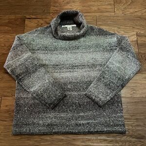 Max Studio Women’s Turtleneck Sweater Size M